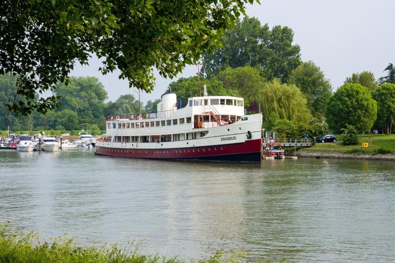 De Logeerboot Dordrecht Bed & Breakfast Exterior photo