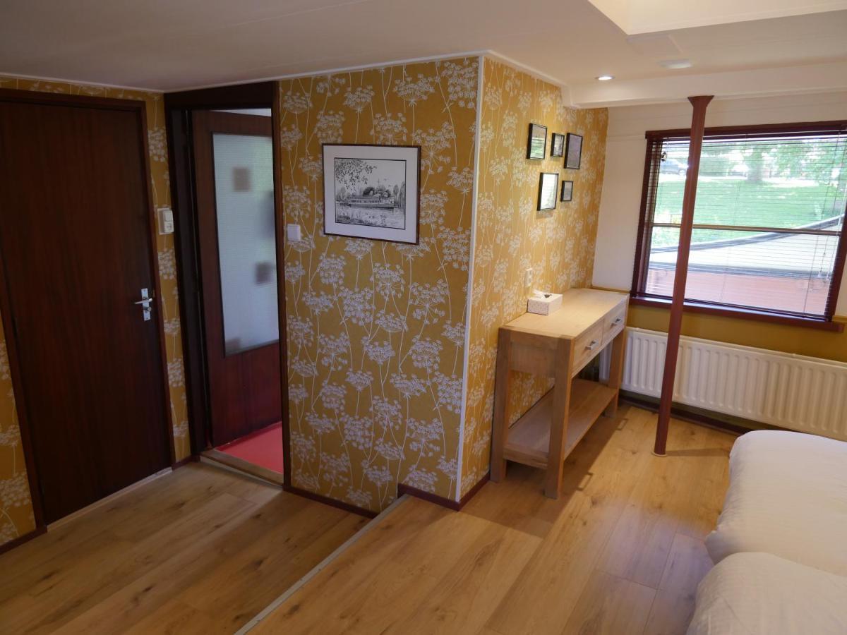 De Logeerboot Dordrecht Bed & Breakfast Exterior photo